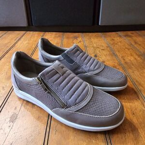 New WALKING CRADLES Women's ORION Leather Zip Sneakers Shoes Size 5.5 M Grey